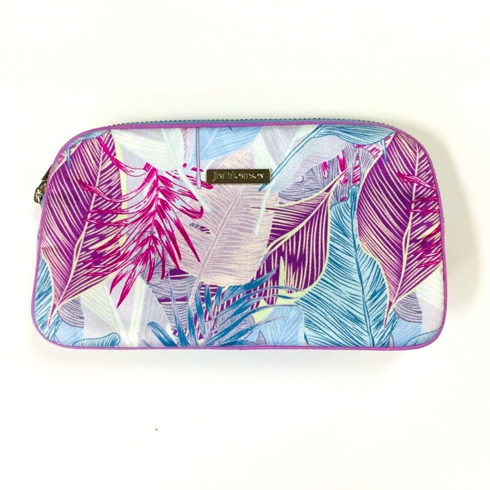Cosmetic bag